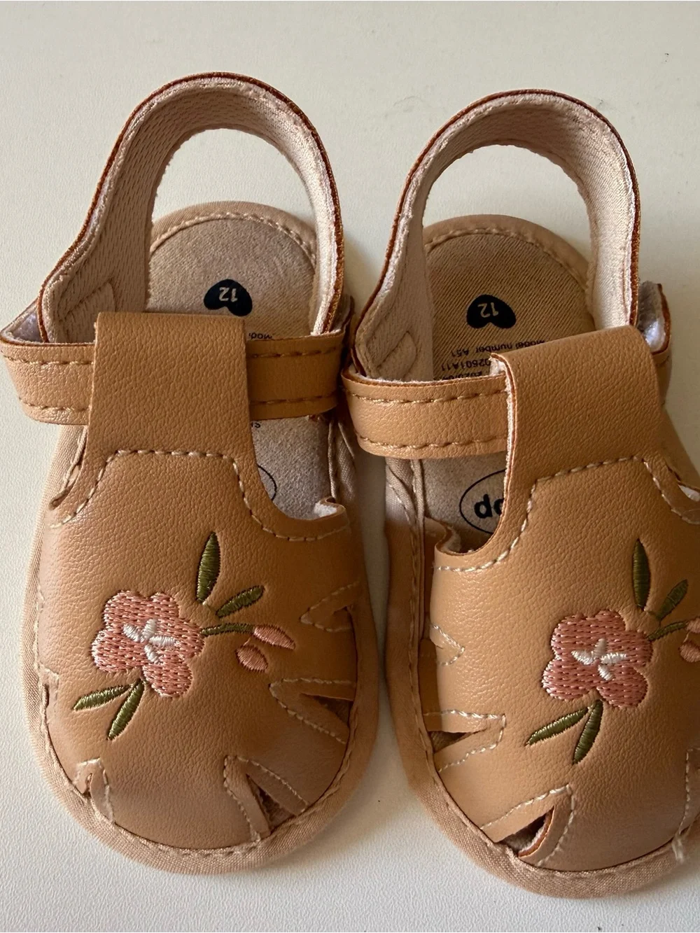 Toddler Floral Cutout Sandals in Tan and Sage